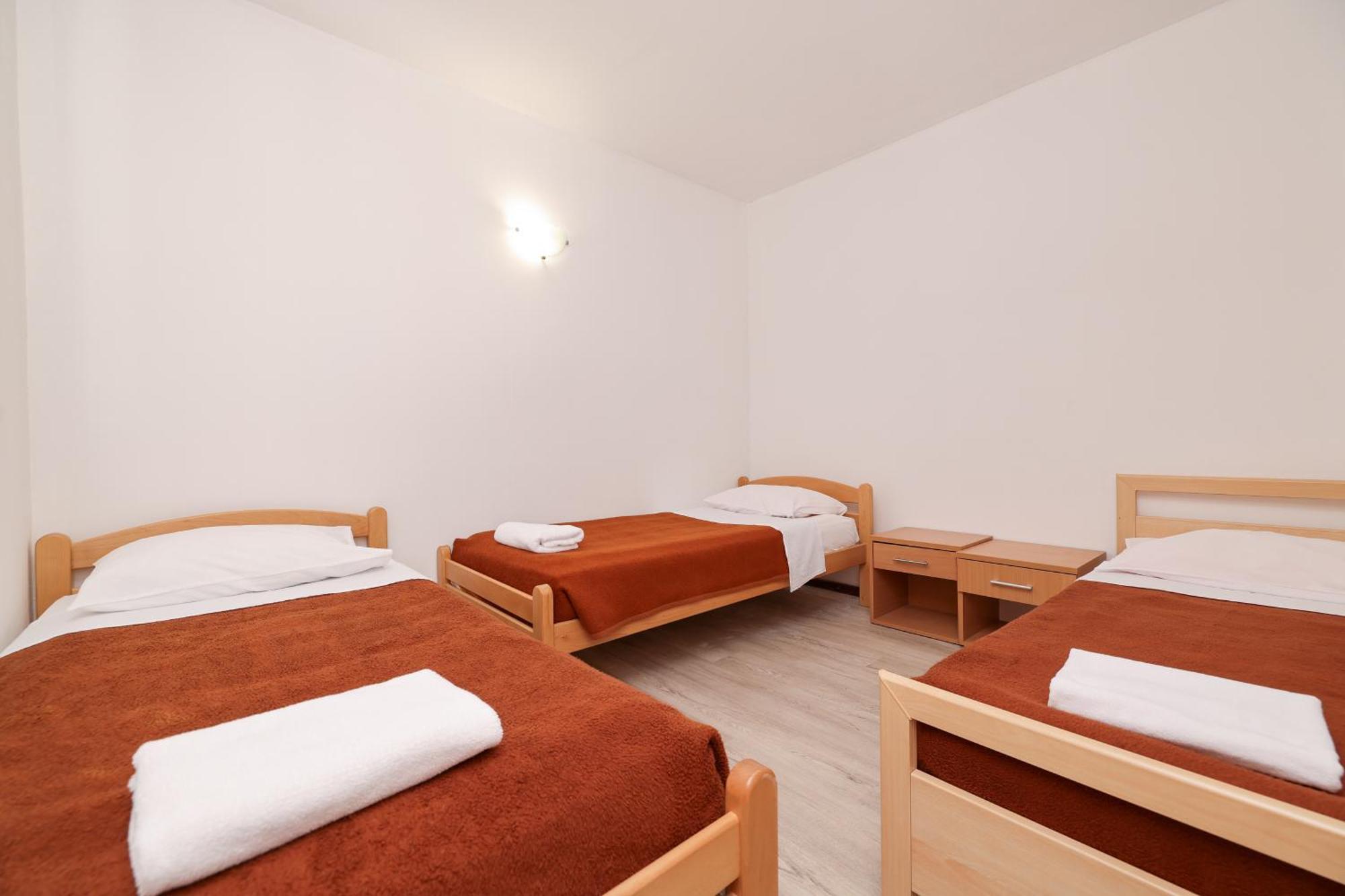 Apartments Medena Budget トロギール エクステリア 写真